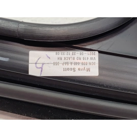 2018-2025 VOLKSWAGEN ATLAS REAR PASSENGER DOOR WINDOW GLASS RUN CHANNEL SEAL OEM