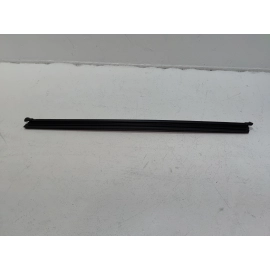 18-25 VOLKSWAGEN ATLAS FRONT PASSENGER DOOR WINDOW INNER WEATHERSTRIP SEAL OEM