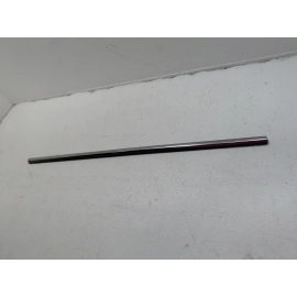 18-2025 VOLKSWAGEN ATLAS FRONT RIGHT PASSENGER SIDE DOOR WINDOW BELT MOLDING OEM