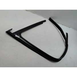 2018-2025 Volkswagen Atlas Front Passenger Door Window Glass Run Channel OEM