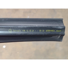 2018-2025 Volkswagen Atlas Front Passenger Door Window Glass Run Channel OEM