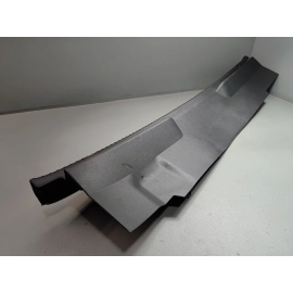 2018-2025 VOLKSWAGEN ATLAS REAR TRUNK SILL SCUFF PLATE COVER OEM