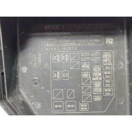 2019-2022 TOYOTA RAV4 HYBRID ENGINE RIGHT SIDE FUSE RELAY BOX UPPER COVER OEM