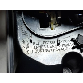 2021-2023 VOLKSWAGEN ATLAS REAR PASSENGER SIDE INNER TAIL LIGHT ASSEMBLY OEM