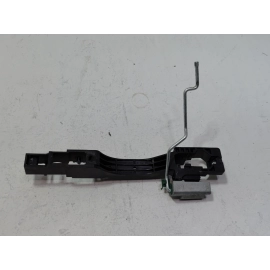 2016-2021 HONDA CIVIC FRONT PASSENGER SIDE EXTERIOR DOOR HANDLE BASE BRACKET OEM