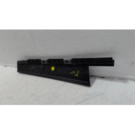 18-25 VOLKSWAGEN ATLAS REAR PASSENGER DOOR WINDOW B PILLAR APPLIQUE MOLDING OEM