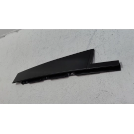 18-25 VOLKSWAGEN ATLAS REAR PASSENGER DOOR WINDOW B PILLAR APPLIQUE MOLDING OEM