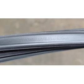 2019-2020 TOYOTA RAV4 REAR DRIVER SIDE DOOR WINDOW GLASS RUN CHANNEL SEAL OEM