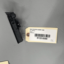 2018-23 TOYOTA CAMRY XSE Rear Right Door Window Belt Weatherstrip Spacer OE 2018-23 TOYOTA CAMRY XSE Rear Right Door Window Belt Weatherstrip Spacer OE