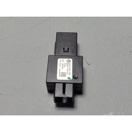 2020-2023 Volkswagen Atlas Console Rear Panel Outlet Power Port OEM