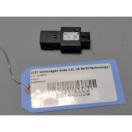 2020-2023 Volkswagen Atlas Console Rear Panel Outlet Power Port OEM