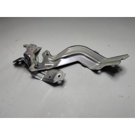 2018-2025 Volkswagen Atlas Front Right Passenger Fender Mount Bracket Set OEM