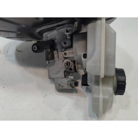 2018-2023 VOLKSWAGEN ATLAS BRAKE BOOSTER & MASTER CYLINDER & RESERVOIR OEM