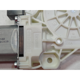 2019-2023 Volkswagen Arteon Front Right passenger Door Window Glass Motor OEM