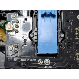 2021-23 Volkswagen Atlas Front Windshield Overhead Console Dome Light Switch OEM