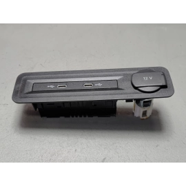 2020 - 2025 VOLKSWAGEN ATLAS CENTER CONSOLE DUAL USB ADAPTER PORT OEM