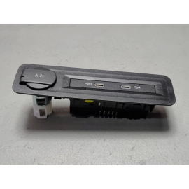 2020 - 2025 VOLKSWAGEN ATLAS CENTER CONSOLE DUAL USB ADAPTER PORT OEM