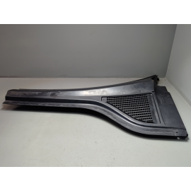 2020-2025 Volkswagen Atlas Front Right Passenger Side Cowl Grille Cover OEM