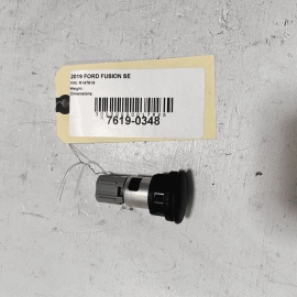 2013 - 2020 FORD FUSION POWER OUTLET SOCKET 12V OEM