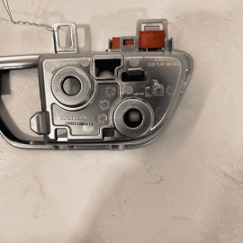 2018 - 2020 ACURA TLX CASE INNER HANDLE FRONT DOOR RIGHT PASSENGER SIDE OEM 2018 - 2020 ACURA TLX CASE INNER HANDLE FRONT DOOR RIGHT PASSENGER SIDE OEM