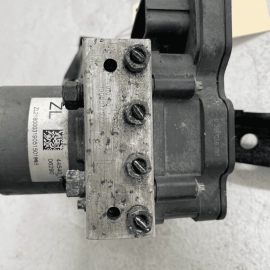 2018-20 Toyota Camry ABS Pump Anti Lock Brake Control Unit W/ Mount Bracket