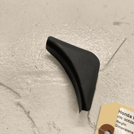 2016 - 2021 HONDA PILOT REAR RIGHT PASSENGER DOOR CENTER CORNER TRIM GARNIS