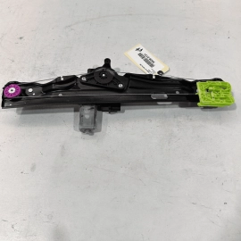 16-22 BMW X1 F48 REAR RIGHT PASSENGER SIDE DOOR WINDOW REGULATOR & MOTOR OE