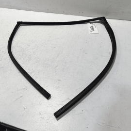 REAR LEFT DRIVER SIDE DOOR WINDOW GLASS RUN CHANNEL OEM 2016-20 ACURA TLX A