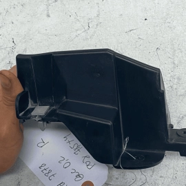 2016-2019 FORD EXPLORER REAR LEFT BUMPER COVER MOUNT BRACKET OEM 