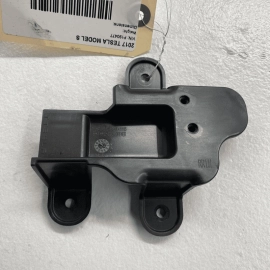 TESLA MODEL S 2012-2020 REAR DRIVER SIDE INTERIOR DOOR PANEL OPENER BRACKET TESLA MODEL S 2012-2020 REAR DRIVER SIDE INTERIOR DOOR PANEL OPENER BRACKET