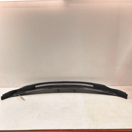 2016 – 2022 Bmw X1 F48 Windshield Wiper Vent Grille Panel Cover Trim OEM