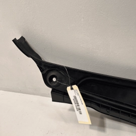 2016 – 2022 Bmw X1 F48 Windshield Wiper Vent Grille Panel Cover Trim OEM