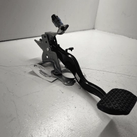 2023 MAZDA CX-50 BRAKE PEDAL OEM - 15K MILES -