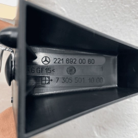 Mercedes W221 S550 Rear Shelf Package Tray Trim Bracket Filler Block OEM 20