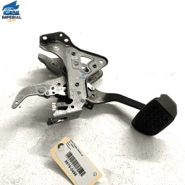 2018-2021 Toyota Camry LE FWD 2.5L Brake Stop Pedal Assembly OEM
