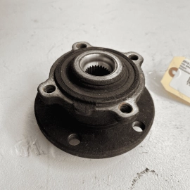 15-16 Mini Cooper Countryman Front Right or Left Spindle Knuckle Wheel Hub 