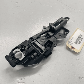 GMC TERRAIN 2018-2023 REAR PASSENGER SIDE DOOR EXTERIOR HANDLE BASE BRACKET