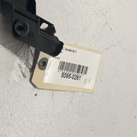 GMC TERRAIN 2018 - 2023 REAR PASSENGER SIDE DOOR WINDOW FRAME TRIM COVER OE