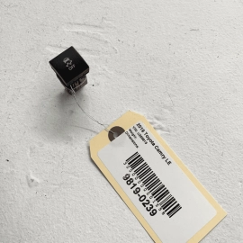 TOYOTA CAMRY 2018 - 2021 DASH DRIVER SIDE TRACTION STABILITY CONTROL SWITCH
