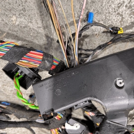 2018 BMW X1 F48 XDRIVE MAIN BODY WIRE WIRING HARNESS W/ FUSE BOX OEM