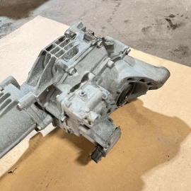2018 - 2022 GMC TERRAIN EQINOX AWD REAR DIFFERENTIAL AXLE CARRIER OEM