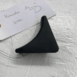 18-20 HONDA ACCORD FRONT RIGHT DOOR CENTER CORNER TRIM GARNISH OEM 72456-TV 18-20 HONDA ACCORD FRONT RIGHT DOOR CENTER CORNER TRIM GARNISH OEM 72456-TV