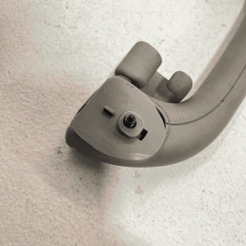 GENUINE 12-17 KIA RIO SEDAN REAR LEFT DRIVER INTERIOR ROOF GRAB HANDLE OEM  GENUINE 12-17 KIA RIO SEDAN REAR LEFT DRIVER INTERIOR ROOF GRAB HANDLE OEM