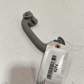 GENUINE 12-17 KIA RIO SEDAN REAR LEFT DRIVER INTERIOR ROOF GRAB HANDLE OEM  GENUINE 12-17 KIA RIO SEDAN REAR LEFT DRIVER INTERIOR ROOF GRAB HANDLE OEM
