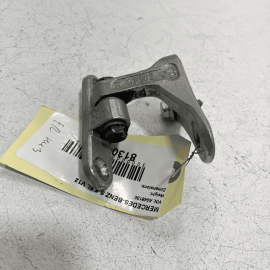 2007-2013 MERCEDES W221 S600 S550 FRONT DRIVER SIDE LOWER DOOR HINGE OEM =C