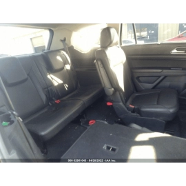 2018-2021 VOLKSWAGEN ATLAS FRONT RIGHT DOOR CORNER MOLDING COVER OEM 2018-2021 VOLKSWAGEN ATLAS FRONT RIGHT DOOR CORNER MOLDING COVER OEM