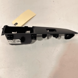 2018 - 2020 ACURA TLX BASE REAR DOOR RIGHT SWITCH PANEL PASSENGER SIDE OEM 2018 - 2020 ACURA TLX BASE REAR DOOR RIGHT SWITCH PANEL PASSENGER SIDE OEM