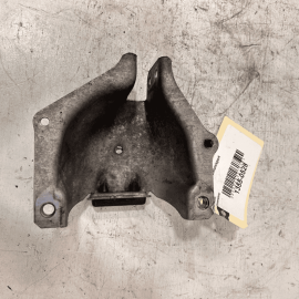 AUDI A6 FWD ENGINE LEFT SIDE MOTOR MOUNT RETAINER PLATE 2012-2018 OEM