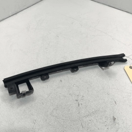 2018-2023 GMC TERRAIN FRONT RIGHT DOOR WINDOW GLASS REARWARD GUIDE CHANNEL 