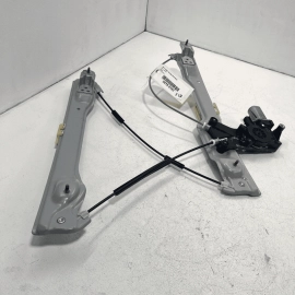 2018-2023 GMC TERRAIN FRONT PASSENGER SIDE DOOR WINDOW REGULATOR W/ MOTOR O